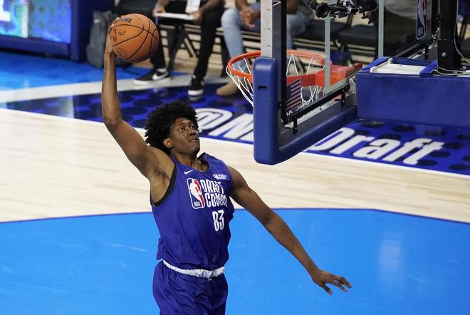 因此迷恋上 因此迷恋上