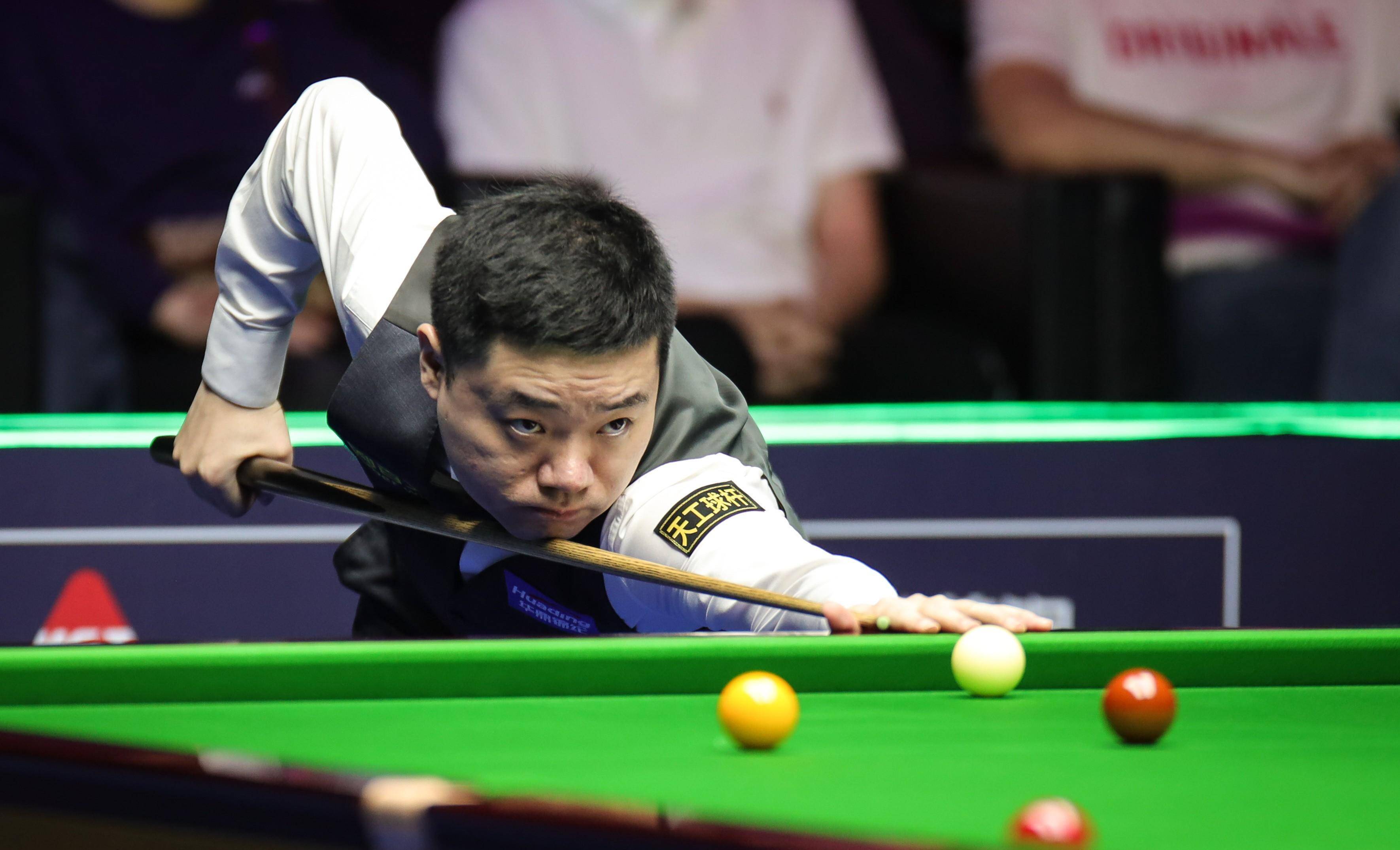 牙的徽章时 牙的徽章时